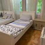 Montreal Downtown Rooms